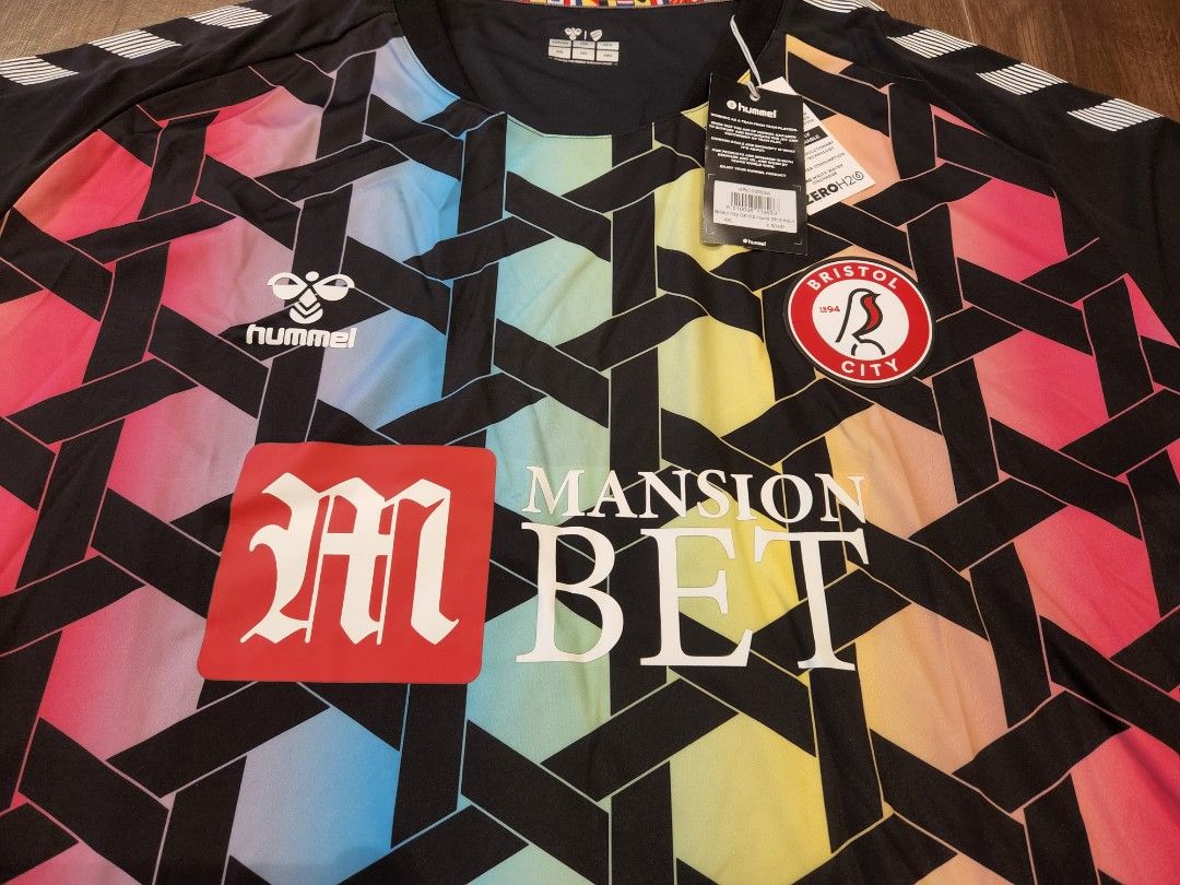 Bristol City FC GK Hummel Jersey Bnwt Size EUR 4XL Sports