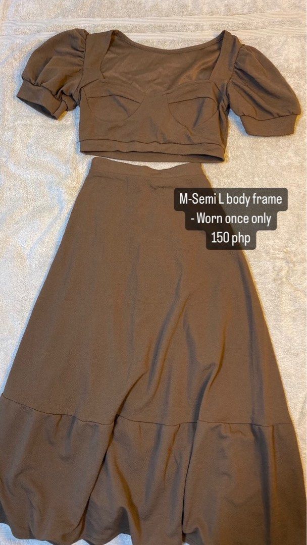 bodycon dress pattern A That Is Sure To Get You Noticed – GeorgettePatterns SIZE:S/M Abstract black print midi dress with studs Royale Brown 9 Drawer