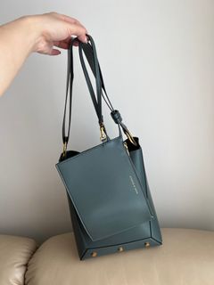 （分類：）位於 。 由 saneeeee 提交（商品編號 1277392234，圖片 1）。簡介： 。