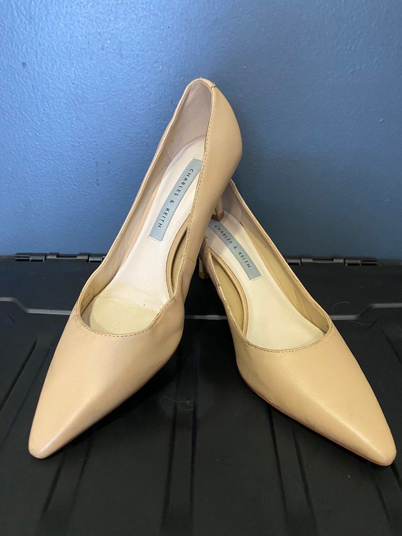 Nude office shoes discount