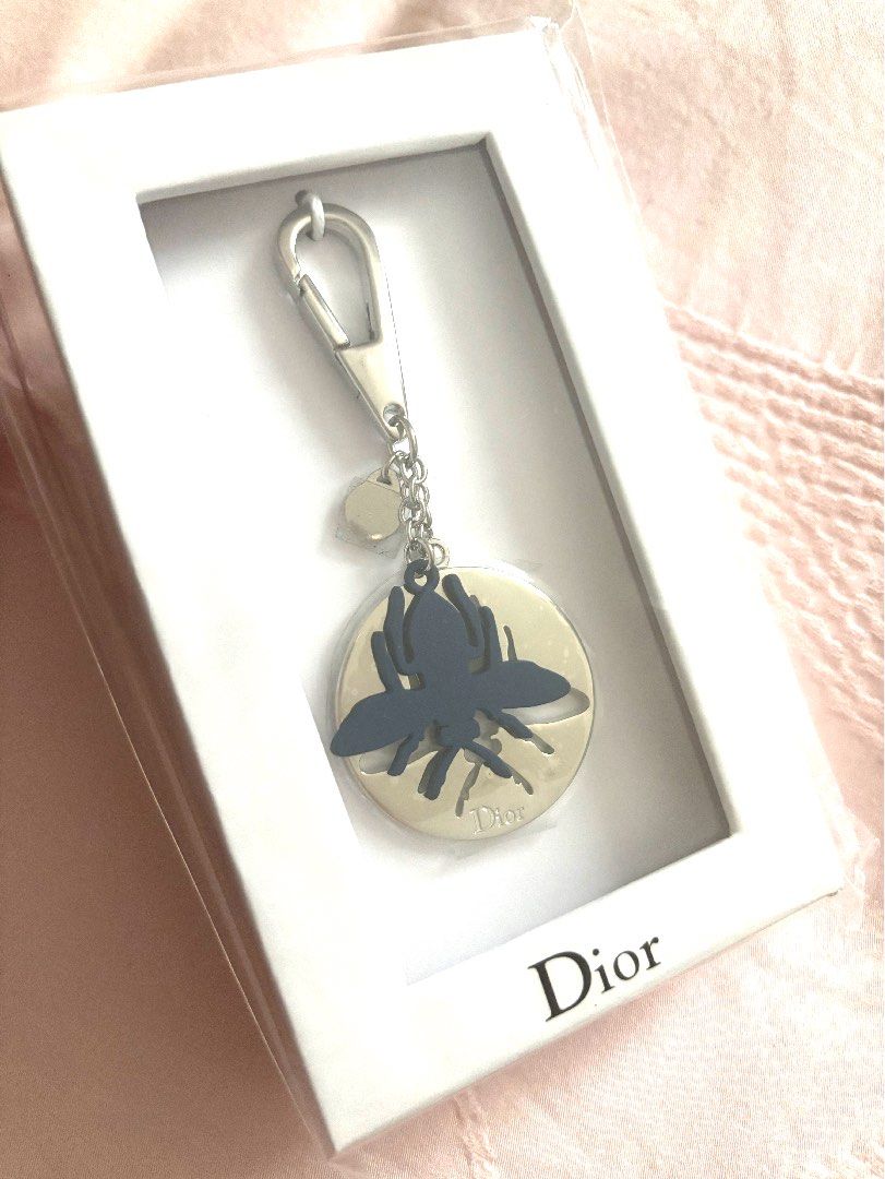Christian best sale dior keychain