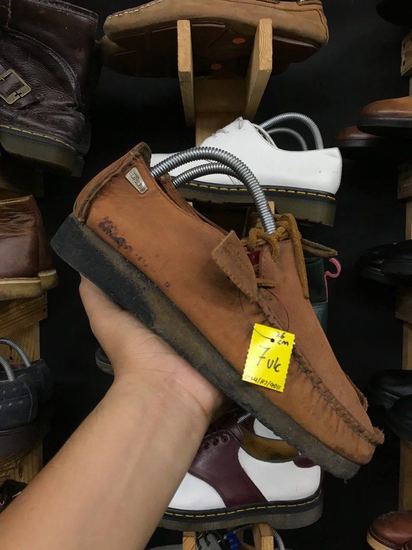 Clark lugger shoes deals