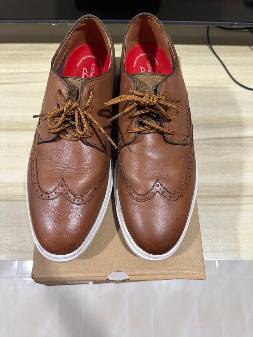 Clarks brown deals leather shoes