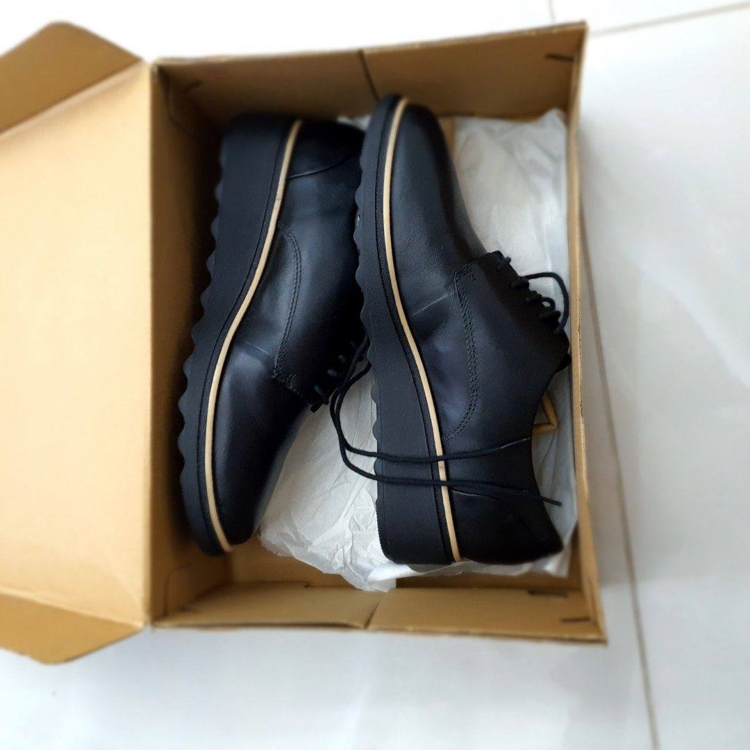 CLARKS Shoe size Uk7E Us9.5