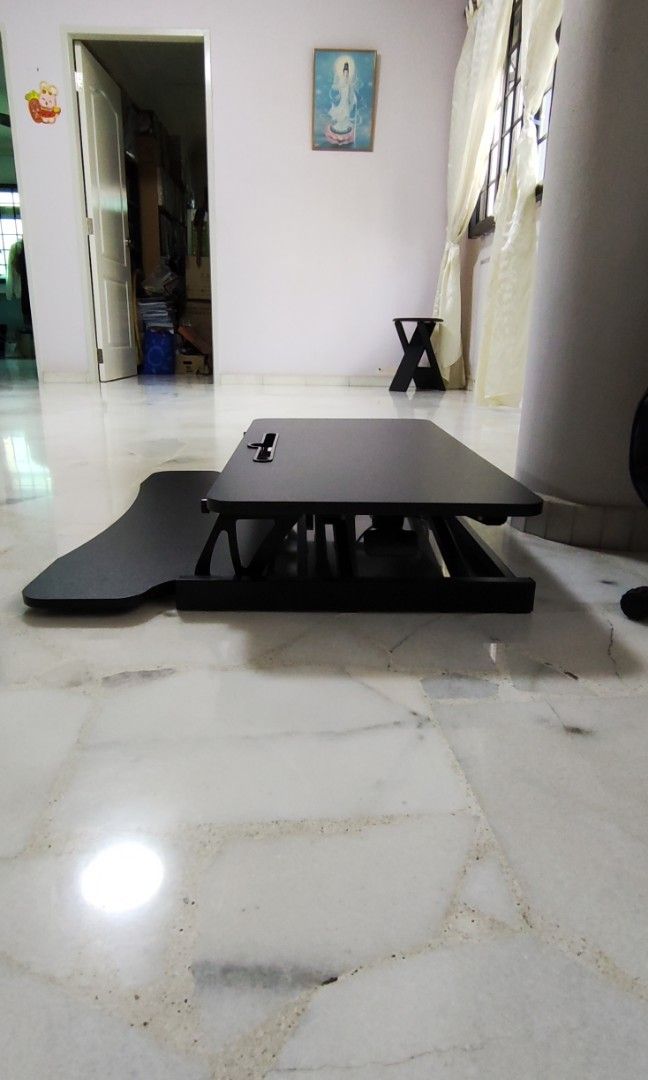 Computer table (Category: Other Home Furniture) located in Singapore. Submitted by juvone88 (Listing ID 1277403909, Image 1). Description: computer table L 31.5" w 25" min height 6" max height 20".