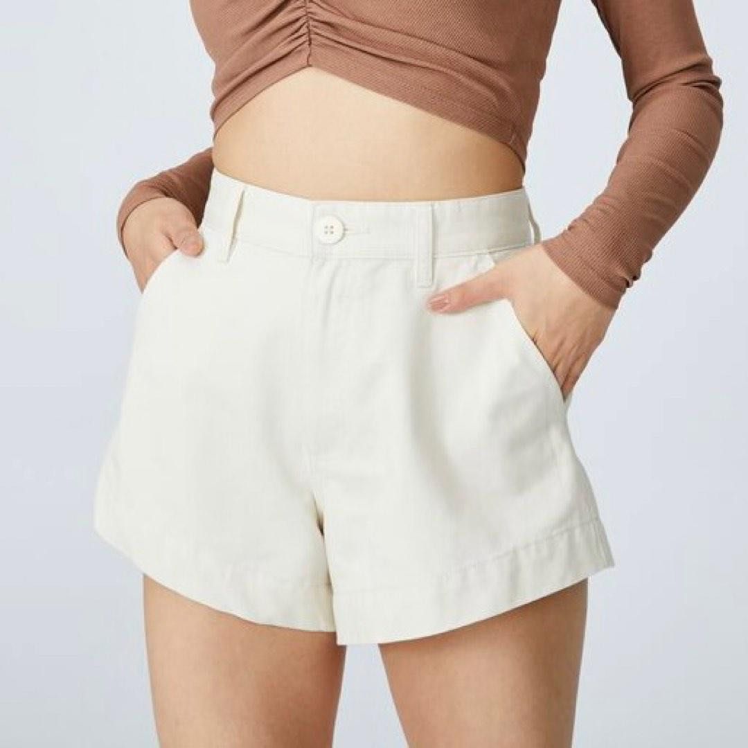 White shorts shop cotton on