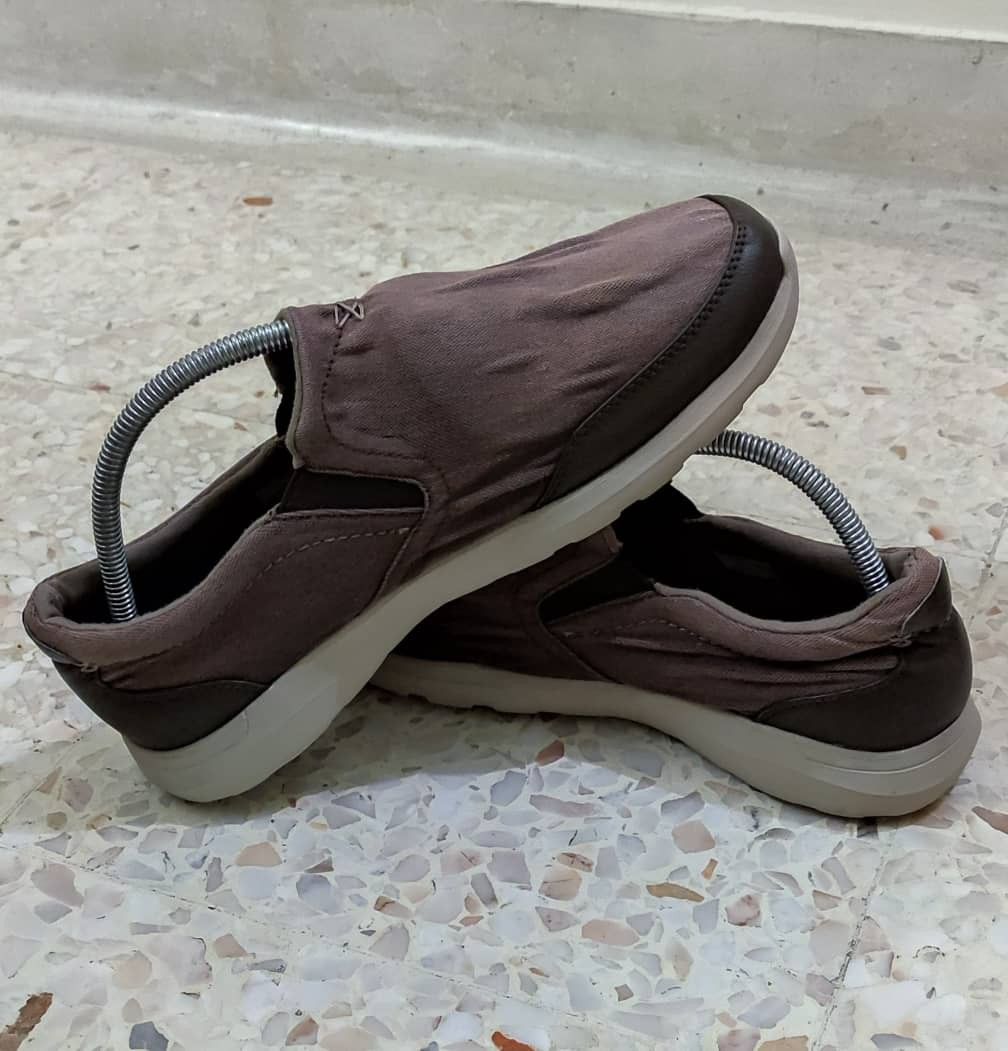 Crocs store wangsa walk