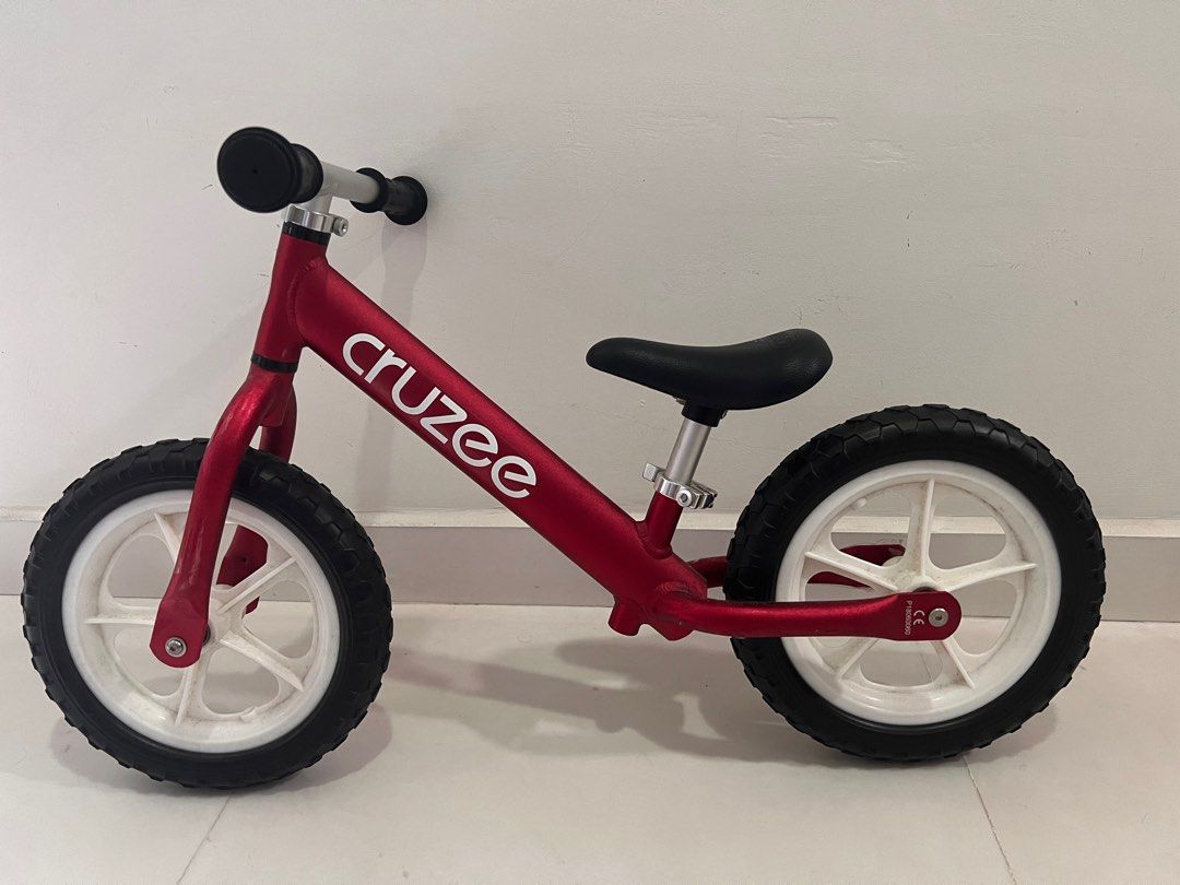 Cruzee balance hotsell bike sale