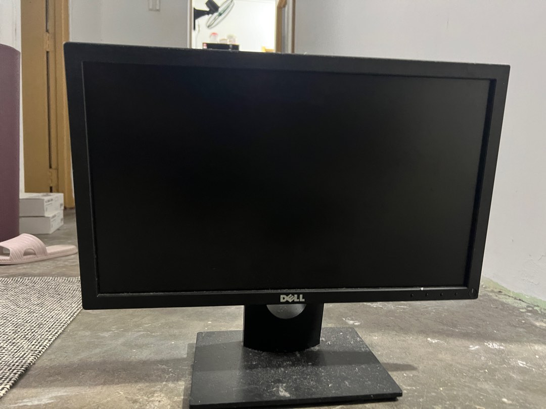Dell Monitor 17.5inch, Computers & Tech, Parts & Accessories, Monitor ...
