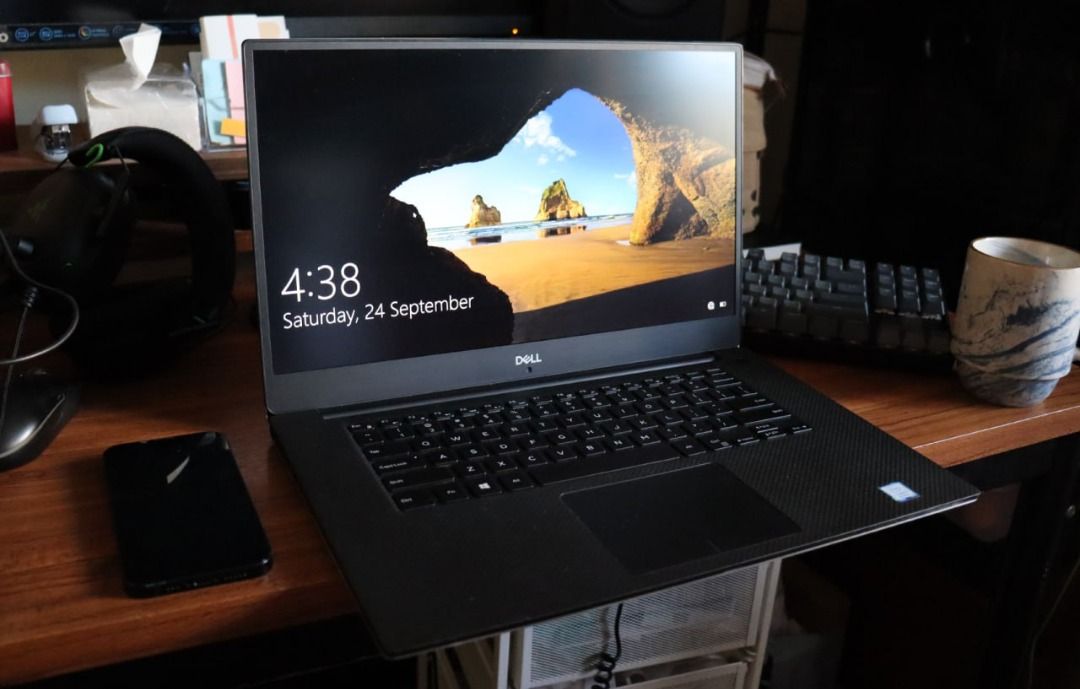 Dell XPS 15 9570 15.6" (Category: Laptops & Notebooks) located in Quezon City. Submitted by buy_my_clothes (Listing ID 1277478133, Image 3). Description: Dell XPS 15 9570 15.6" [i7-8750H][GTX 1050Ti 4GB] [8GB DDR4][256GB SSD] original price: 97000 Comes with original charger and free laptop sleeve. RFS: upgraded setup.