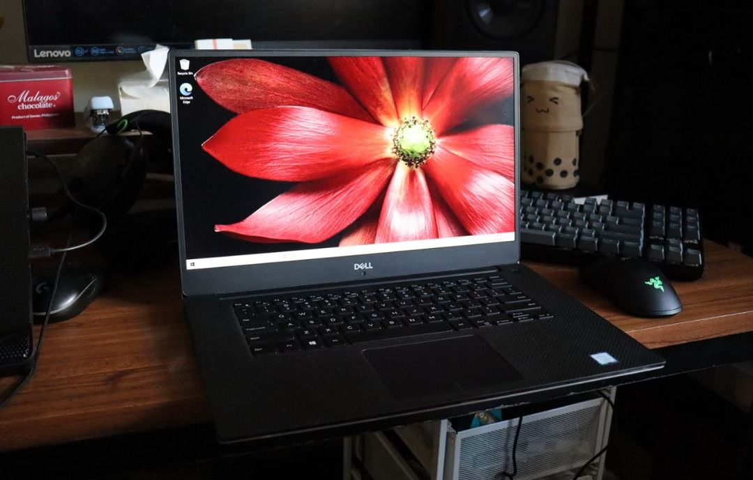 Dell XPS 15 9570 15.6" (Category: Laptops & Notebooks) located in Quezon City. Submitted by buy_my_clothes (Listing ID 1277478133, Image 2). Description: Dell XPS 15 9570 15.6" [i7-8750H][GTX 1050Ti 4GB] [8GB DDR4][256GB SSD] original price: 97000 Comes with original charger and free laptop sleeve. RFS: upgraded setup.