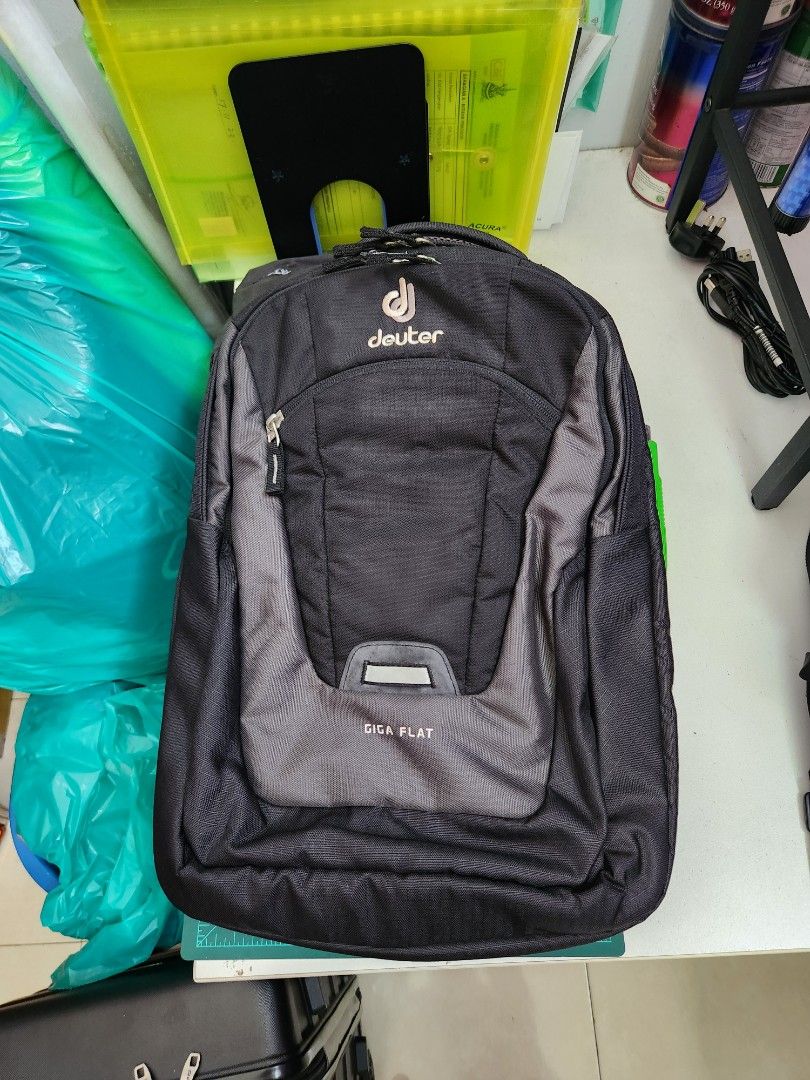 Deuter giga flat 28 sale