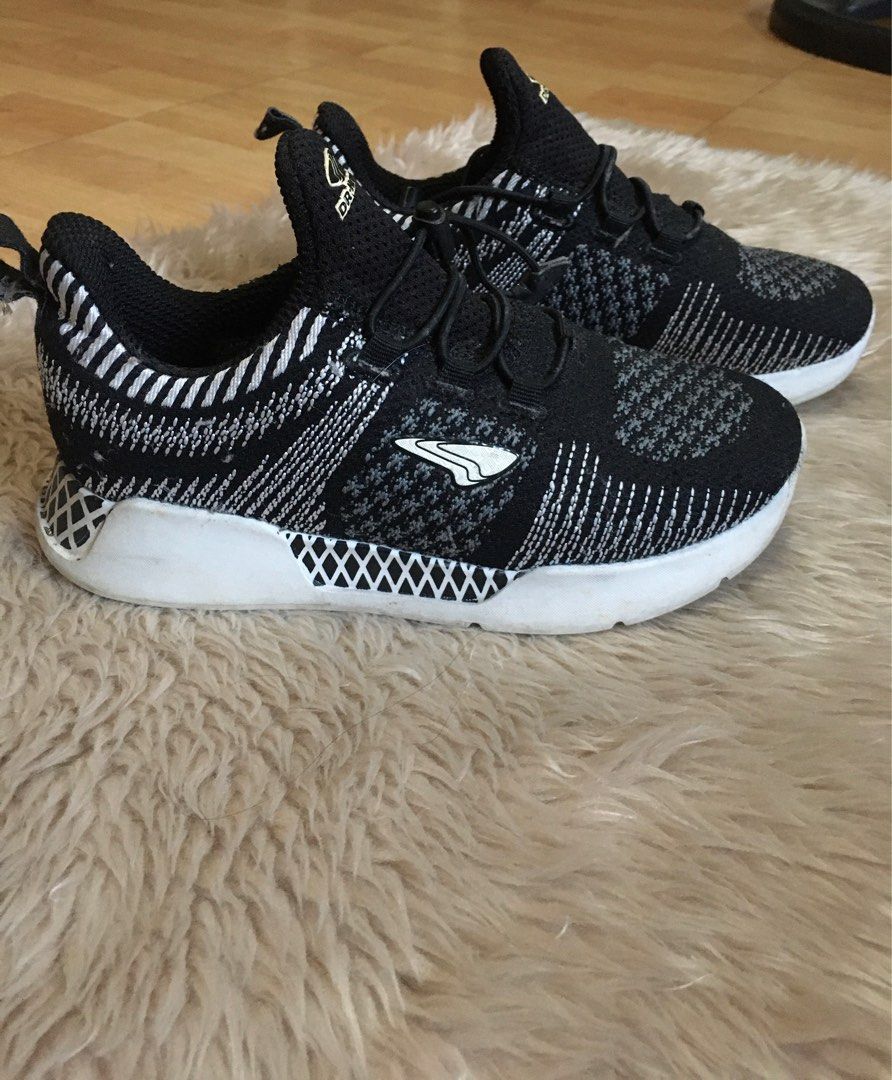 Dr Kong Rubber Shoes, Babies & Kids, Babies & Kids Fashion on Carousell