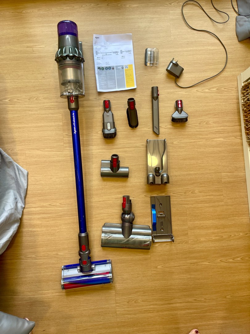 Dyson V11 Absolute 1Y WARRANTY till 23 Dec 2024 Recently SERVICED