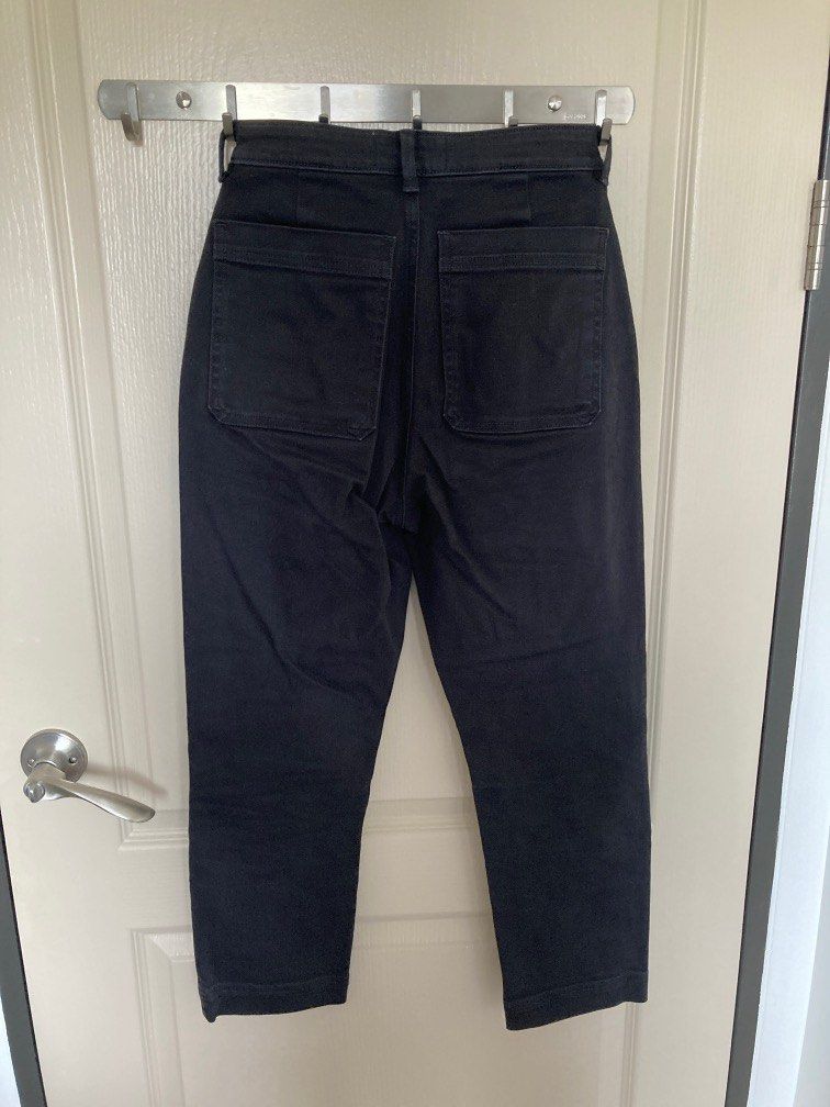 Everlane Cigarette Pants in Charcoal (Category: Jeans) located in Taguig. Submitted by ztrini (Listing ID 1277391243, Image 3). Description: Never used but removed the tags na:( Everlane Size 2, will fit from 26-27 waist Color is a ‘washed black’. Super slimming but I’m really decluttering na.