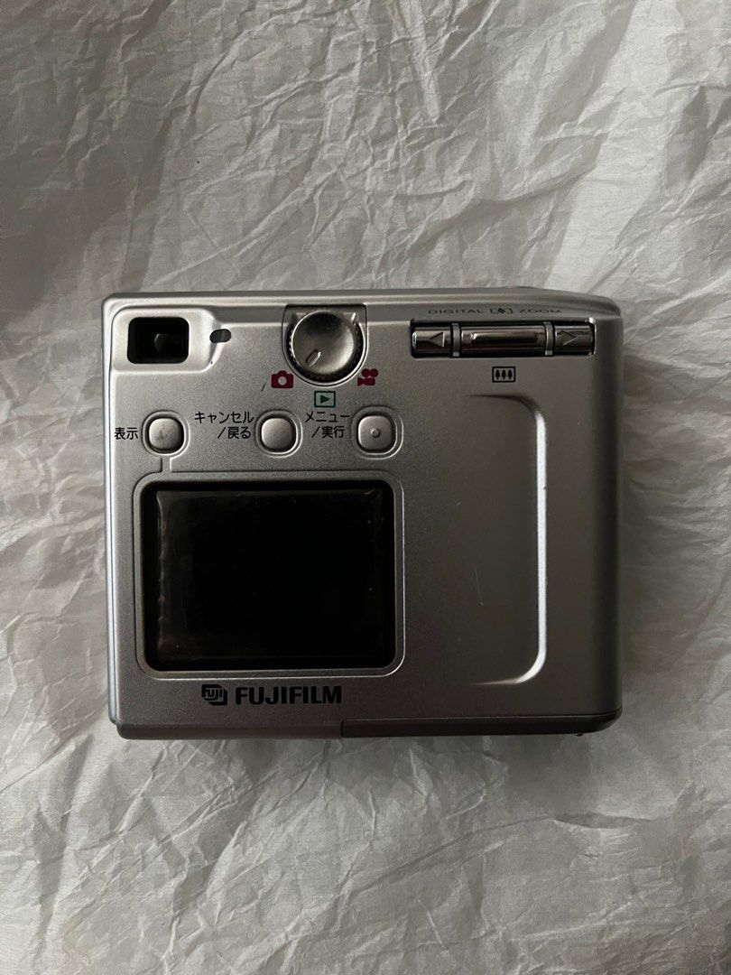 Fujifilm FinePix F600 EXR - Revue et fiche technique