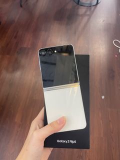 (Category: ) located in . Submitted by puteristore (Listing ID 1277471040, Image 1). Description: .