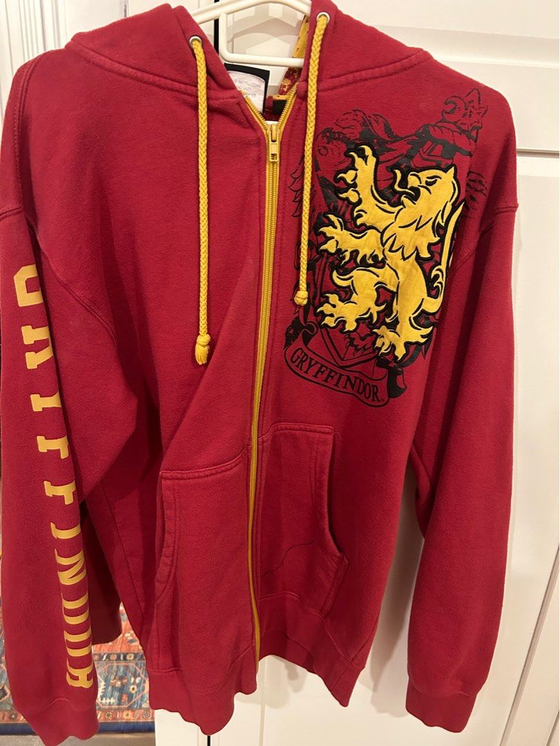 Gryffindor hoodie deals