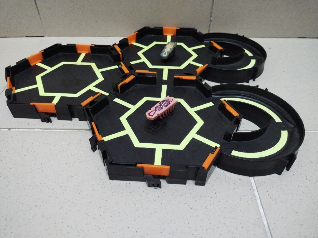 Hexbug nano glow new arrivals in the dark habitat