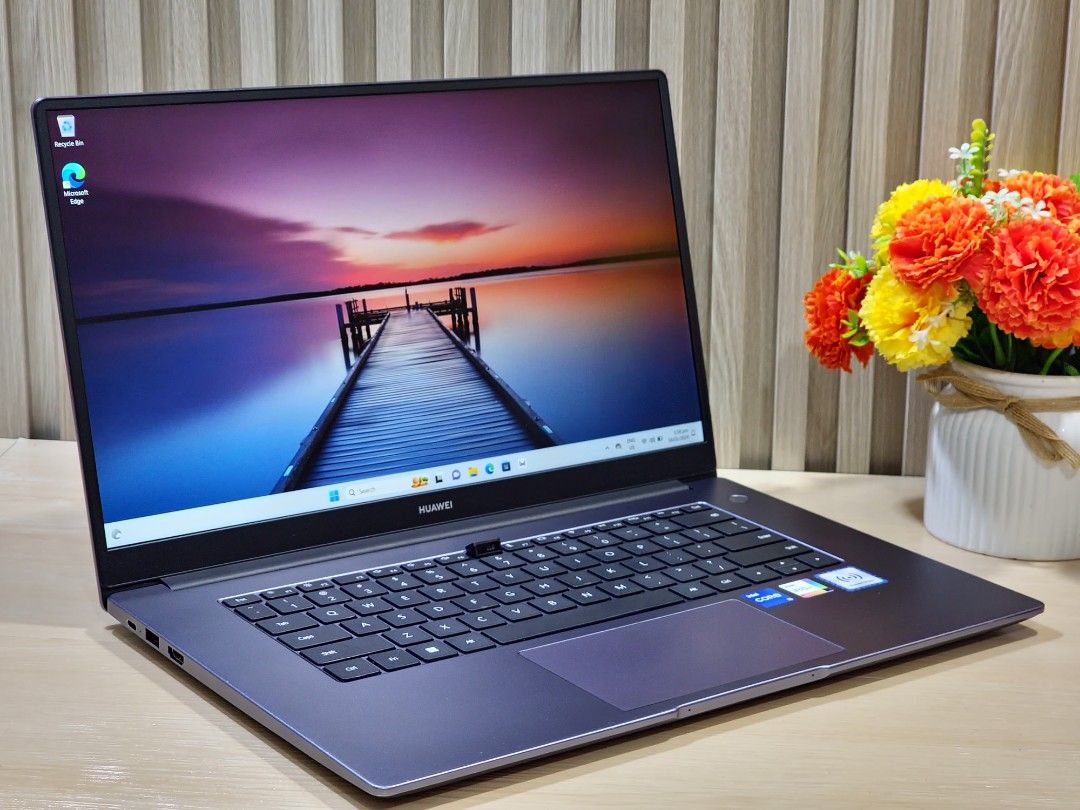 Huawei MateBook D15 BoDE-WXX9 i5-11th Gen 8Gb Ram 512Gb SSD FULL HD