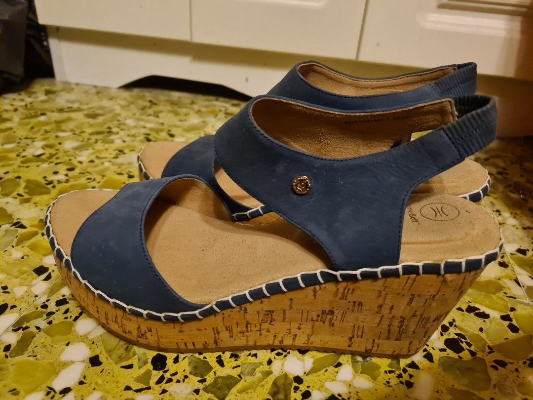 Wedges size 3 sale