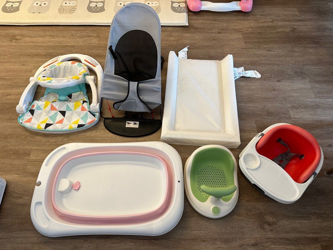 Ingenuity chair / Bath tub / changing mat / rocker / Fisher price chair ...