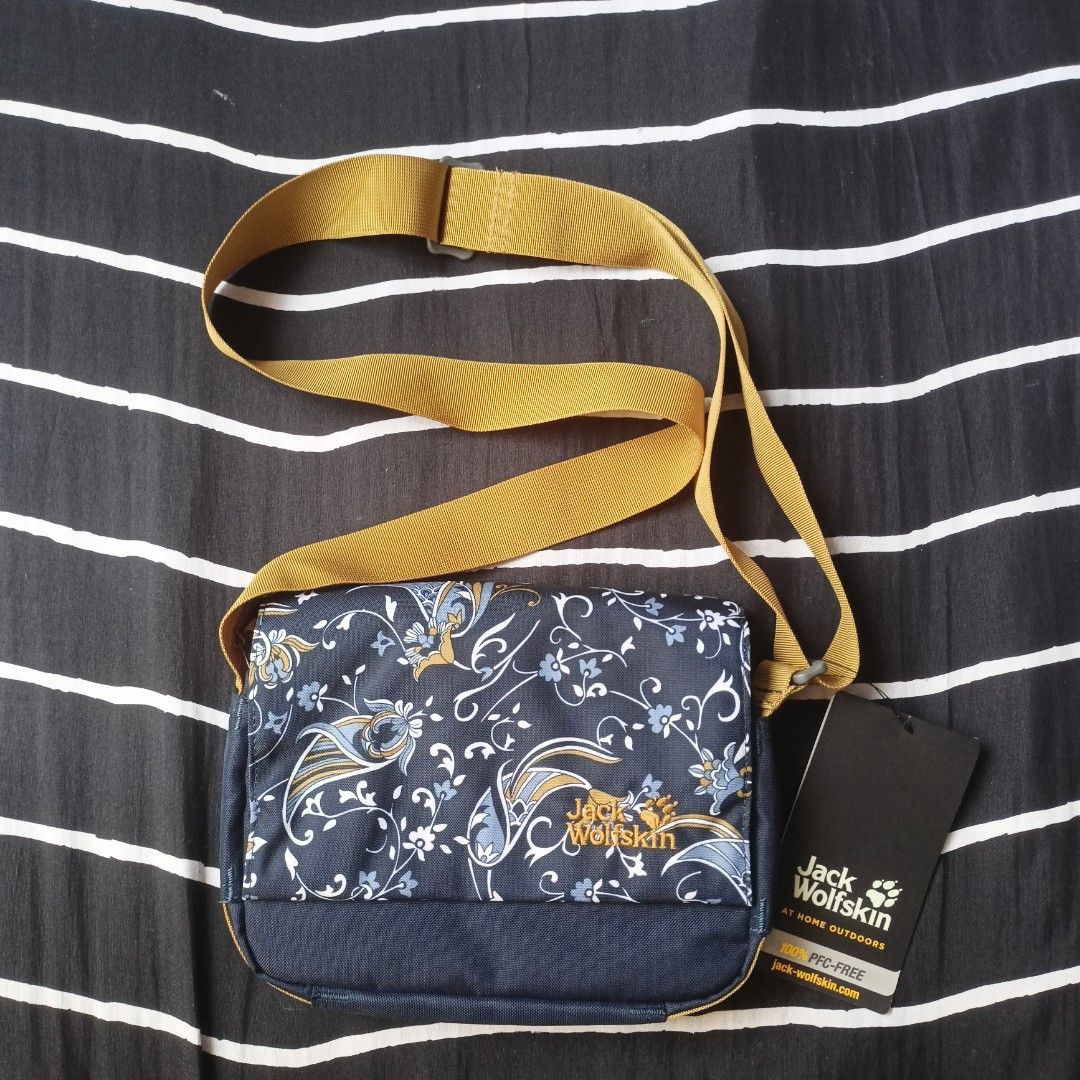 Jack Wolfskin Julie Midnight Blue Women s Fashion Bags Wallets