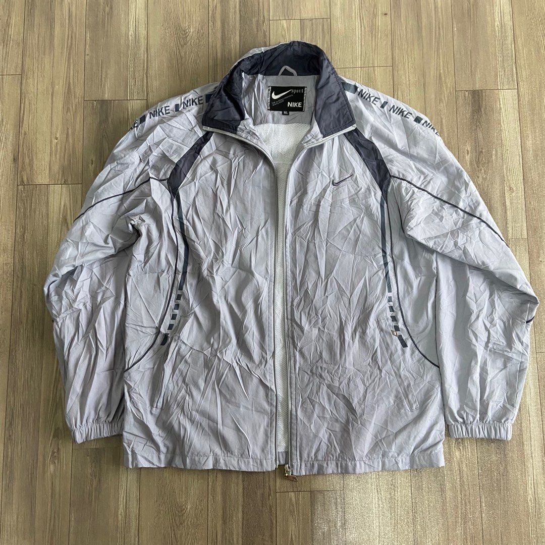 jaket windbreaker nike