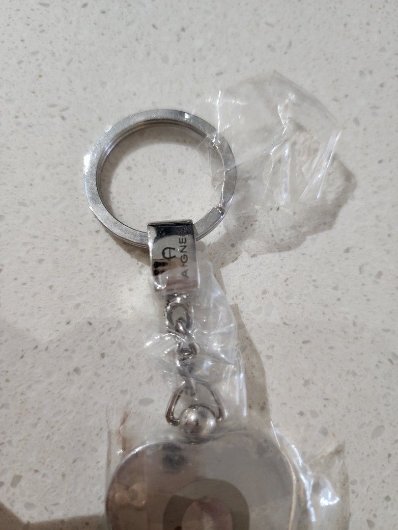 Key chain Starbucks aigner Women s Fashion Watches Accessories