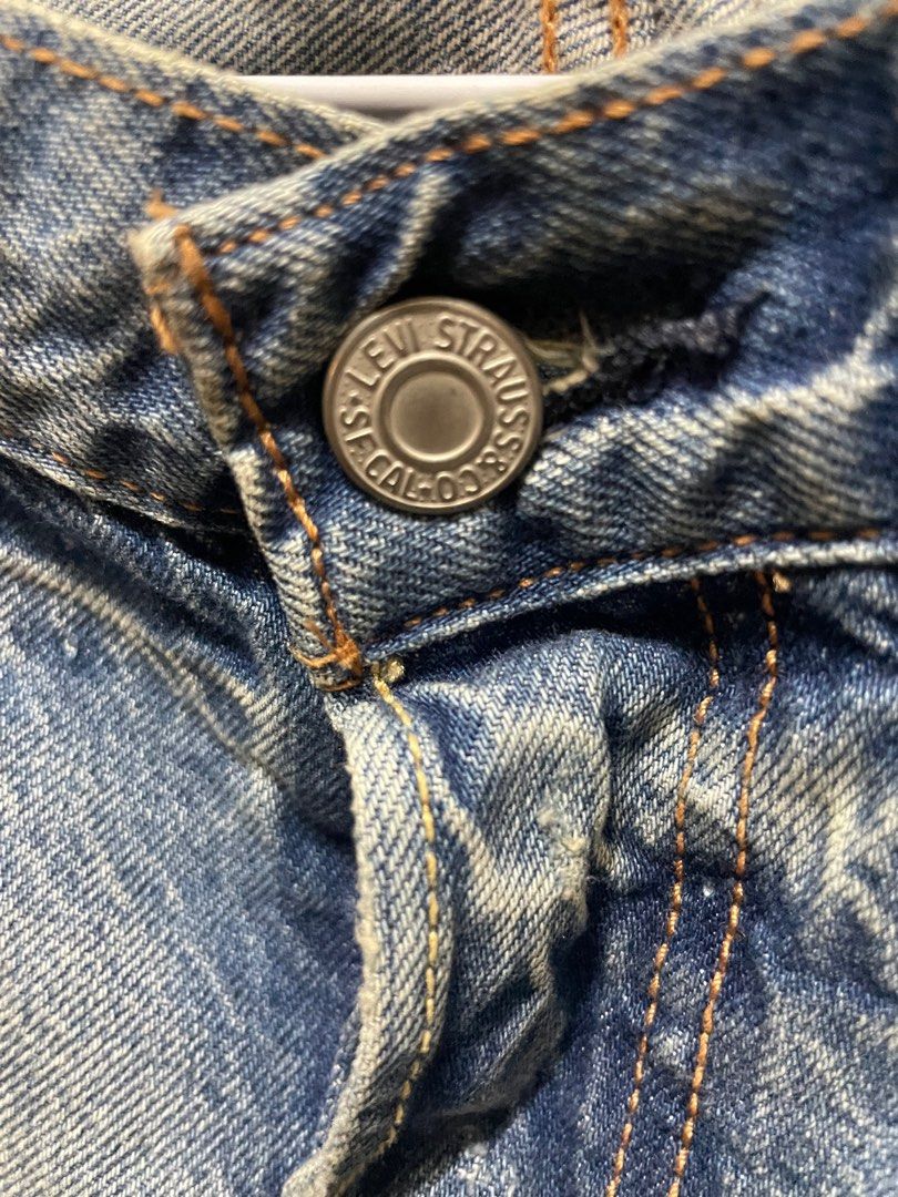 Levis cm online