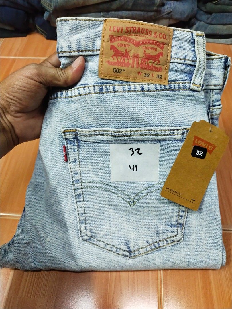 Levis discount w32 l32