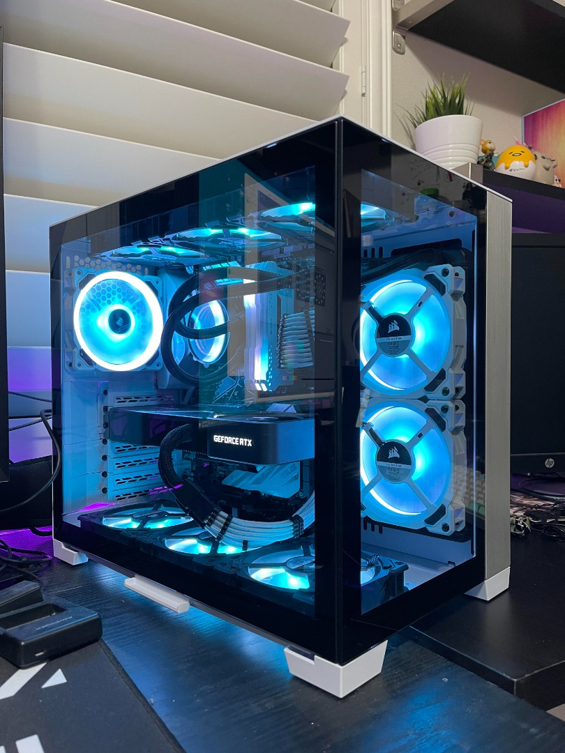 lian-li-o11-dynamic-mini-desktop-computer-case-tempered-glass-steel