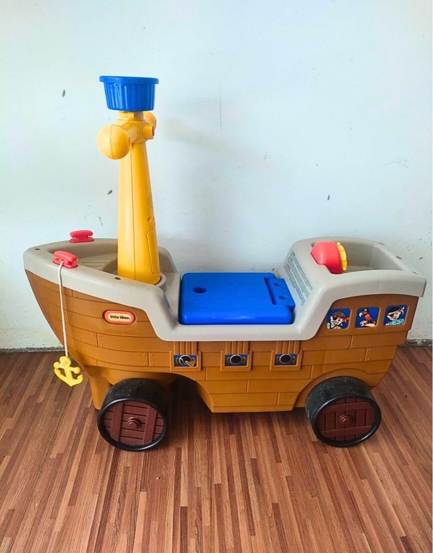 Little tikes 2 outlet in 1 pirate ship
