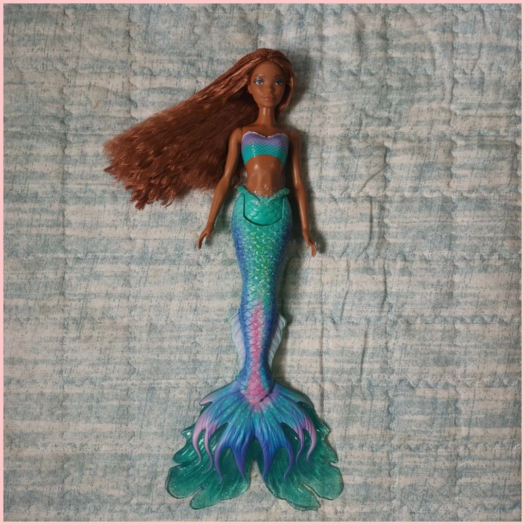 Beautiful 2012 Barbie Mattel Ariel Mermaid Doll for Your Doll House W Red  Hair 