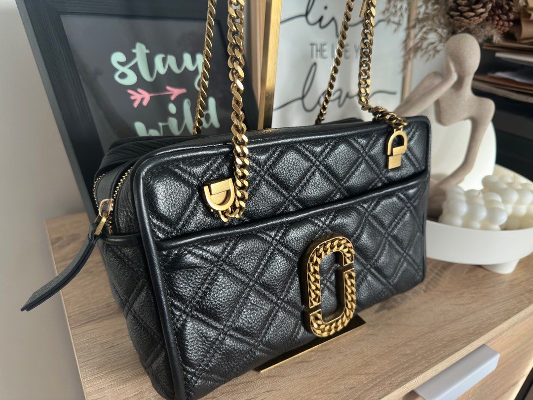 Marc Jacobs The Status Shoulder Bag (Category: Luxury Bags & Wallets) located in San Pedro. Submitted by miragarcia0424 (Listing ID 1277391353, Image 2). Description: Marc Jacobs The Status Shoulder Bag 𝗖𝗼𝗻𝗱𝗶𝘁𝗶𝗼𝗻 • Rank AB (excellent used condition) 𝗜𝗻𝗰𝗹𝘂𝘀𝗶𝗼𝗻/𝘀 • Dustbag • Tags 𝗣𝗿𝗶𝗰𝗲 Php 10,000 𝗠𝗼𝗱𝗲 𝗼𝗳 𝗣𝗮𝘆𝗺𝗲𝗻𝘁 BDO, PSBank, Security Bank, Gcash.