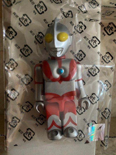 グリコ KUBRICK ウルトラマン9体セット グリコマン