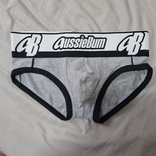 M) Aussiebum Hollister Underwear Briefs Boxer Trunk, Men's Fashion,  Bottoms, New Underwear on Carousell