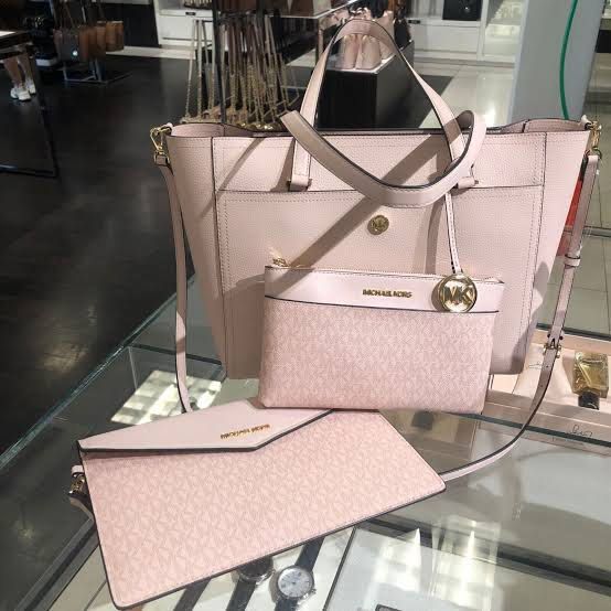 Michael Kors Maisie Large 3in1 Tote Bag in Blush Luxury Bags