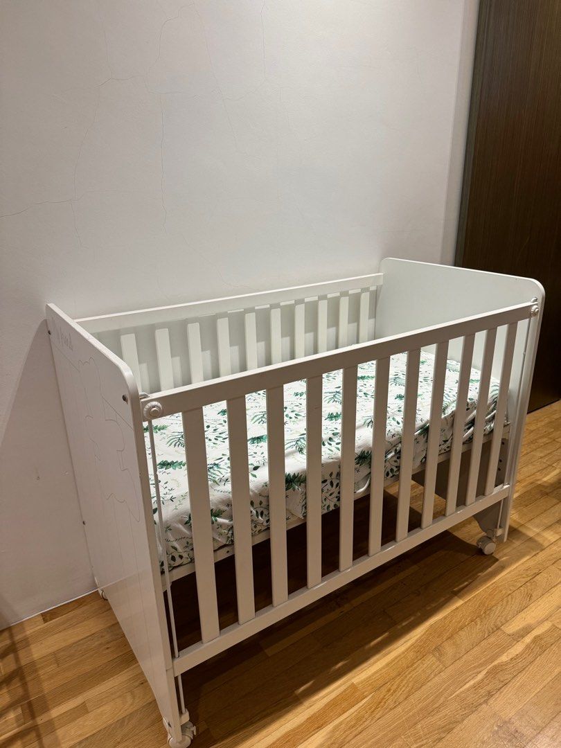 Micuna my friend baby hot sale cot