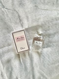 （分類：）位於 。 由 siitt 提交（商品編號 1277459868，圖片 1）。簡介： 。