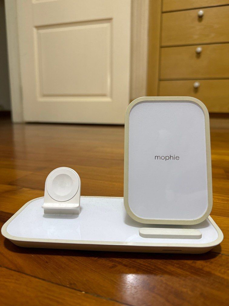 Mophie Wireless Charger 2 in 1 Mobile Phones Gadgets Mobile Gadget Accessories Chargers Cables on Carousell