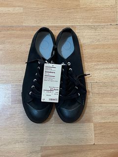 (Category: ) located in . Submitted by kascloset (Listing ID 1277414353, Image 1). Description: .