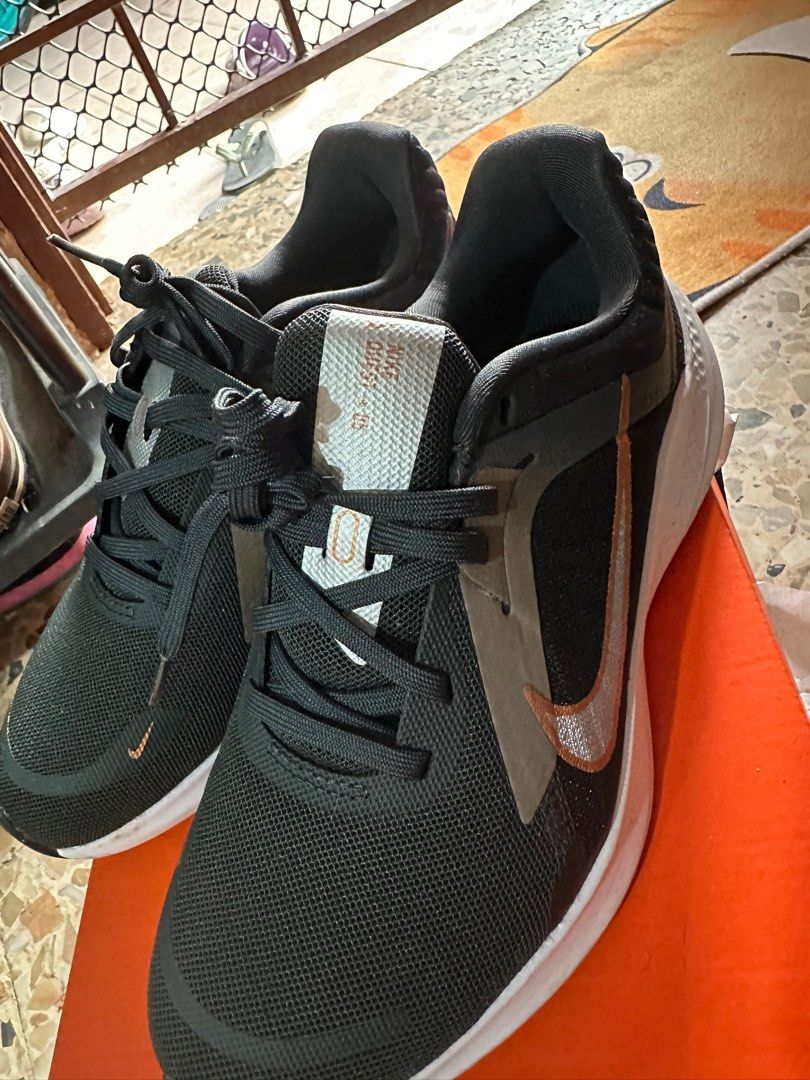 Nike online 23.5 cm