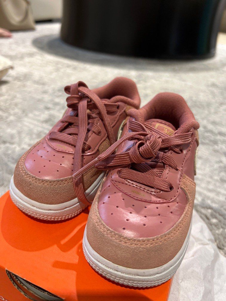 Tenis nike air force 1 lv8 valentine's day infantil clearance