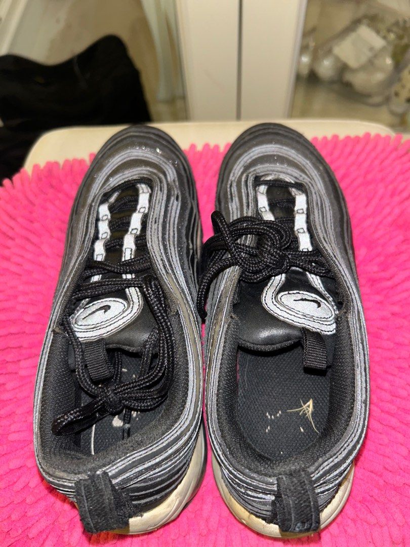97 glitter shop