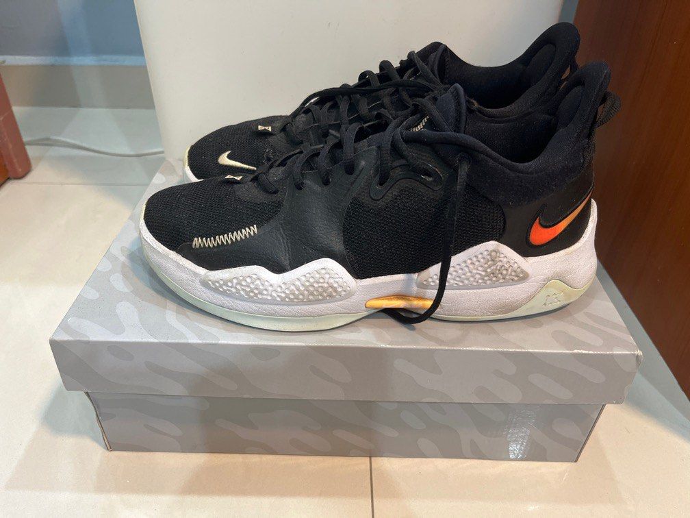 kaws sacai nike
