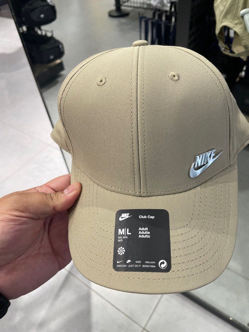 Nike cap deals metal logo