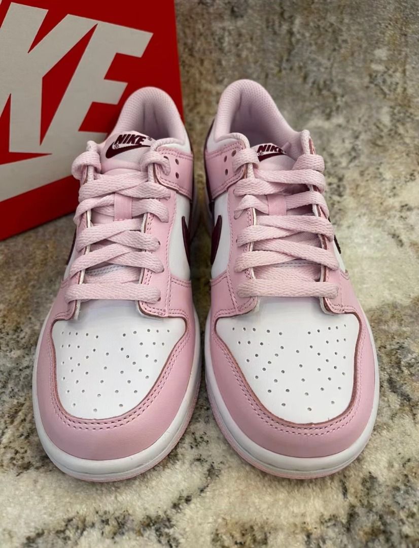 Nike sb dunk cherry blossom store