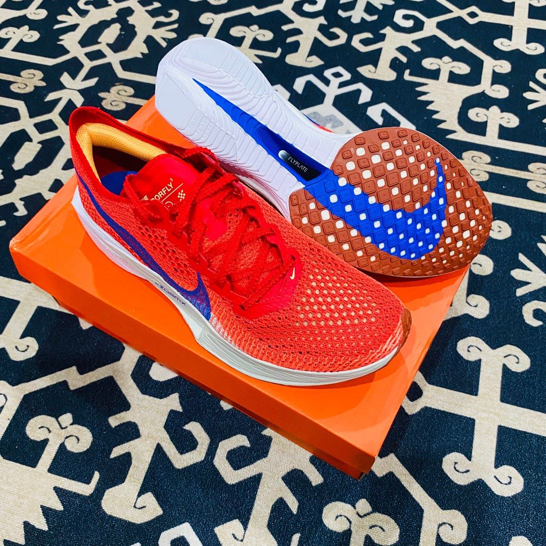 Nike epic react flyknit top vs nike pegasus 35