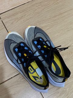 Zoom fly 3 white black university blue laser orange discount
